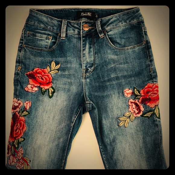 NANETTE LEPORE Rose Embroidery Stretch Skinny Jean - Picture 4 of 8